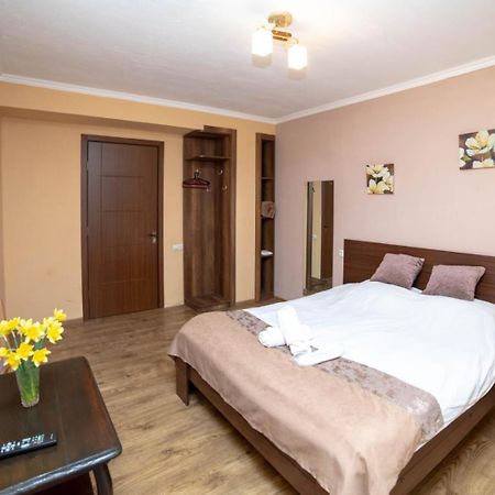 Guest House Kavkasioni 33 Telavi Exterior foto